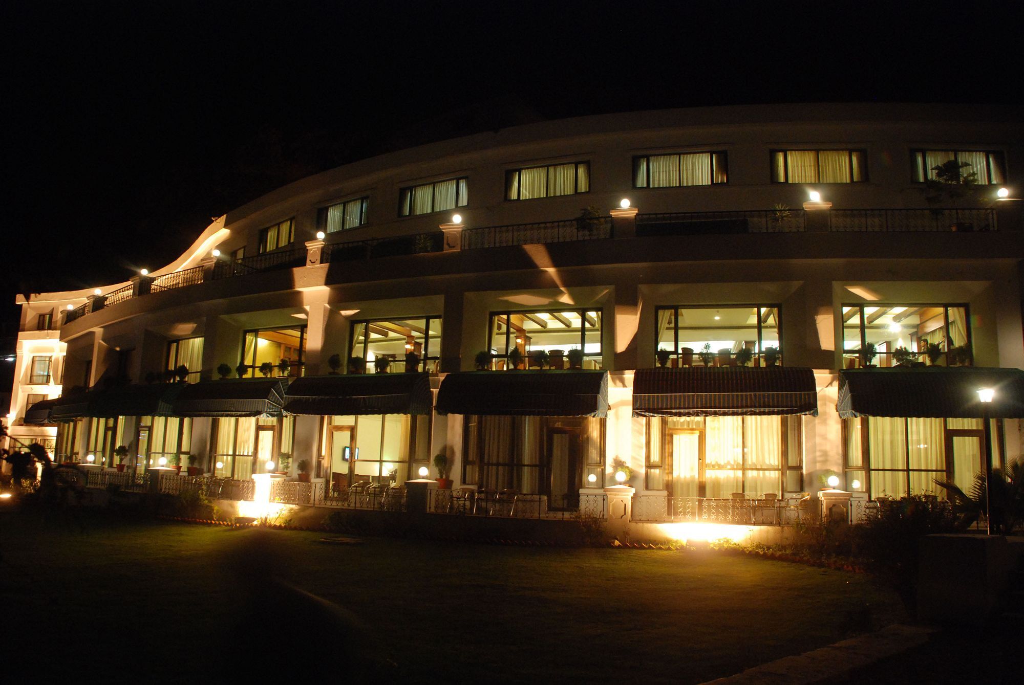 Namah Nainital, A Member Of Radisson Individuals Retreats Ξενοδοχείο Εξωτερικό φωτογραφία